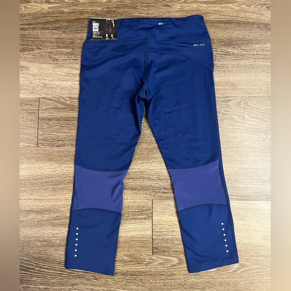 🆕 Nike | Epic Run Capri Tight Legging in Cobalt Blue Size Medium